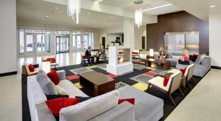 The Hotel At Kirkwood Center Cedar Rapids Exterior foto